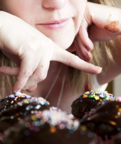 O que não comer na TPM? Alimentos proibidos e permitidos O que não comer na TPM? Alimentos proibidos e permitidos