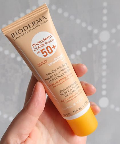 Protetor solar com cor Photoderm Cover Touch 50 Bioderma na pele oleosa