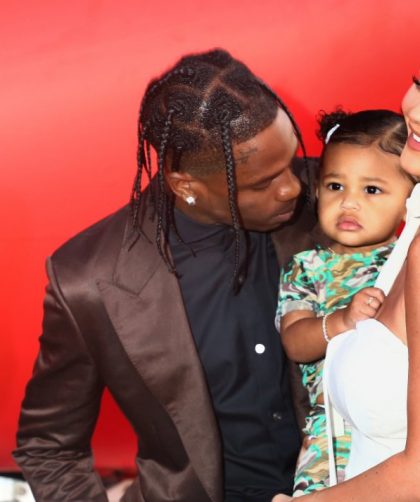 Kylie Jenner e Travis Scott são criticados após comprarem presente inusitado para a filha Stormi: “Cosplay de classe média”