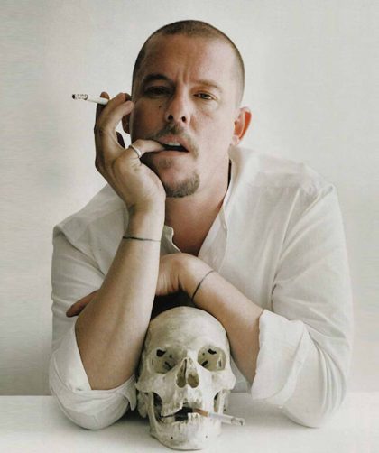 estilista controverso, icônico e gênio da moda estilista controverso, icônico e gênio da moda