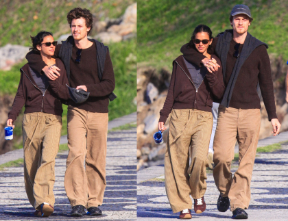 Café com romance: Bruna Marquezine e Shawn Mendes trocam beijos durante passeio no Rio Café com romance: Bruna Marquezine e Shawn Mendes trocam beijos durante passeio no Rio