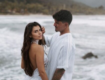 Enfim, casados: Gabriel Medina e Isabella Arantes têm cerimônia emocionante em São Sebastião Enfim, casados: Gabriel Medina e Isabella Arantes têm cerimônia emocionante em São Sebastião