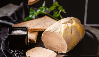 Foie gras é proibido no Brasil: entenda o que mudou e o que esse alimento representa do ponto de vista nutricional
