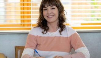 Regiane Alves volta às novelas com personagem marcada por perda em “Por Você”