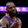 LeBron James dribla aposentadoria e fecha com novo clube na NBA