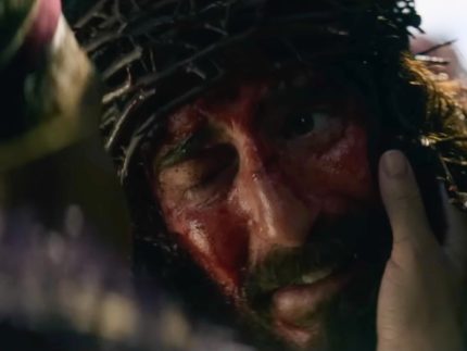 “The Chosen”: 6ª temporada ganha trailer tenso com imagens da crucificação