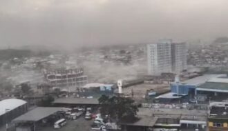 Ventos de mais de 90 km/h provocam queda de árvores, falta de luz e transtornos no RJ