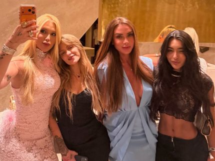 Virginia Fonseca se encontra com Luísa Sonza e Nicole Bahls em noitada na Itália Virginia Fonseca se encontra com Luísa Sonza e Nicole Bahls em noitada na Itália