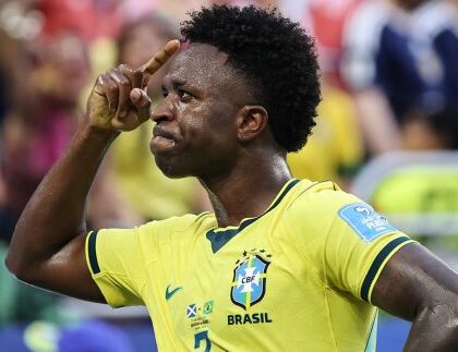Novos ares para Vini Jr? Clube inglês prepara oferta milionária para tirar craque do Real