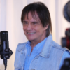 Roberto Carlos anuncia procedimento cirúrgico e recebe o carinho de famosos