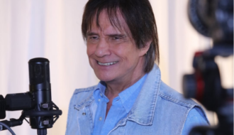 Roberto Carlos anuncia procedimento cirúrgico e recebe o carinho de famosos