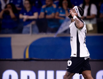 Após novela para renovação, Memphis já tem data para se reapresentar no Corinthians