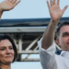 Michelle reage a video de Flávio Bolsonaro e confirma aliança: “Eu te desculpo”