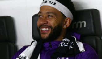 Memphis posta recado enigmático em meio a impasse no Corinthians: “Estou esperando”