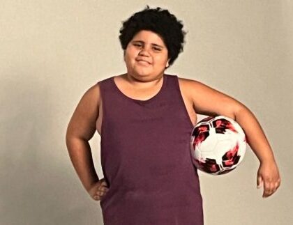 Irmão de Duda Santos ganha espaço na Globo e chama atenção em “Pablo & Luisão” Irmão de Duda Santos ganha espaço na Globo e chama atenção em “Pablo & Luisão”