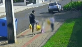 Polícia Civil indicia homem flagrado chutando filha de 3 anos no Paraná
