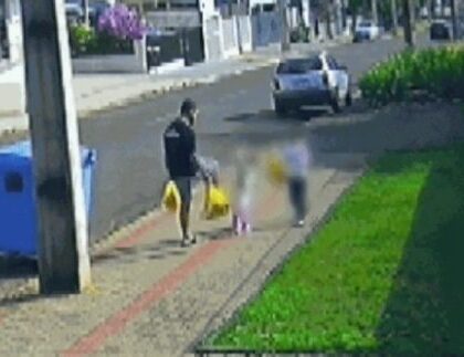 Polícia Civil indicia homem flagrado chutando filha de 3 anos no Paraná Polícia Civil indicia homem flagrado chutando filha de 3 anos no Paraná