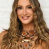 Claudia Leitte fala de exposição dos filhos e brinca sobre futuras noras: “Não sou ciumenta”