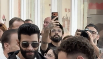 Gusttavo Lima leva música e mensagem de esperança ao Hospital de Amor em Barretos