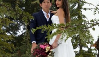 Cenário de filme! Ex-BBB Pyong Lee se casa com influenciadora em meio à neve