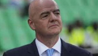 Ex-craques atacam gestão de Infantino em manifesto; veja quem assinou e quem ficou fora