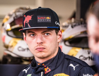 Verstappen define futuro na Fórmula 1 após meses de incerteza