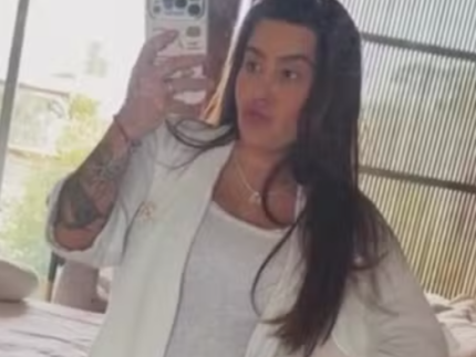 Lauana Prado revela como está a barriga 12 dias após o parto: “Estou quase ‘sarada’” Lauana Prado revela como está a barriga 12 dias após o parto: “Estou quase ‘sarada’”