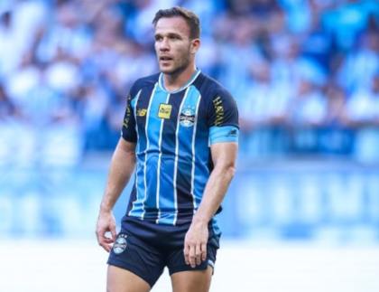 Ex-Grêmio e Seleção ganha força no Santos com aval de Neymar e Cuca; veja o cenário Ex-Grêmio e Seleção ganha força no Santos com aval de Neymar e Cuca; veja o cenário