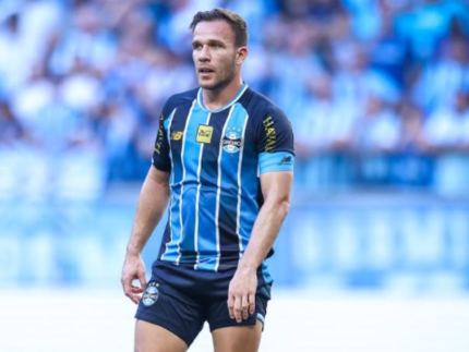 Ex-Grêmio e Seleção ganha força no Santos com aval de Neymar e Cuca; veja o cenário
