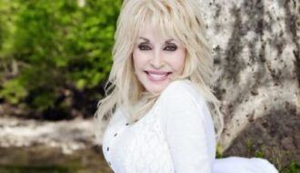 Lenda do country: Dolly Parton morre aos 80 anos e deixa legado histórico