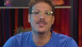 Fabio Porchat adianta sobre casamento com Priscila Castello: “Não somos tradicionais”