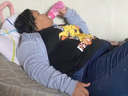 Mulher que fingiu ser criança de 12 anos para ser adotada é condenada em SC Mulher que fingiu ser criança de 12 anos para ser adotada é condenada em SC