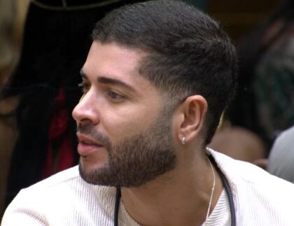 Ex-BBB Marcelo revela diagnóstico de depressão e cogita nova área na medicina Ex-BBB Marcelo revela diagnóstico de depressão e cogita nova área na medicina