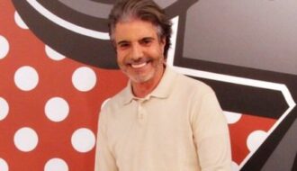 Aos 69 anos, João Kléber revê trajetória e diz viver melhor fase da carreira