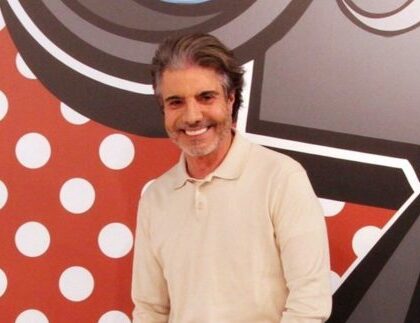 Aos 69 anos, João Kléber revê trajetória e diz viver melhor fase da carreira