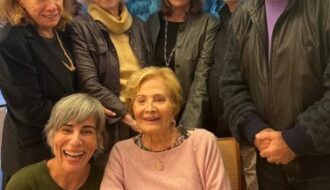Gloria Perez resgata foto histórica e se despede de Glória Menezes: “Outra estrela nos deixa”