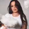 Kamyla Maria celebra 1 mês da filha e mostra rosto da menina pela primeira vez
