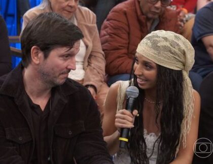 Filha de Vladimir Brichta emociona público ao revelar como pai marcou sua infância