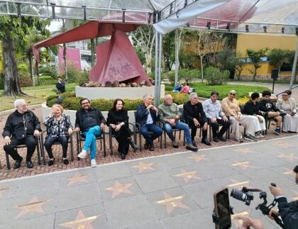 Globo inaugura terceira parte de sua Calçada da Fama com homenagem a grandes nomes