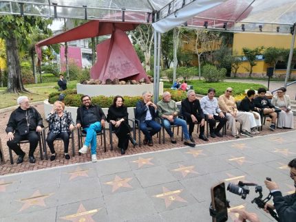Globo inaugura terceira parte de sua Calçada da Fama com homenagem a grandes nomes