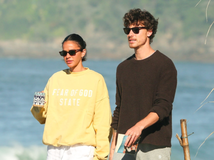 Assumidíssimos! Shawn Mendes posta 1ª foto com Bruna Marquezine no aniversário dela