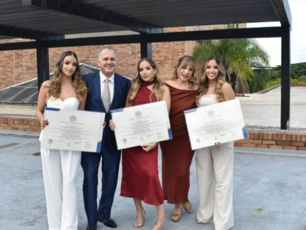 Terremoto na Colômbia: única sobrevivente da família, trigêmea perde pais e irmãs