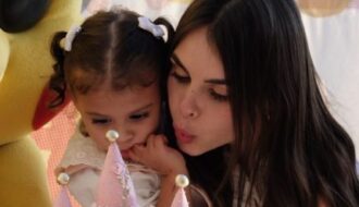 Kimberlly retruca seguidora após ser acusada de comprar roupas baratas para Helena