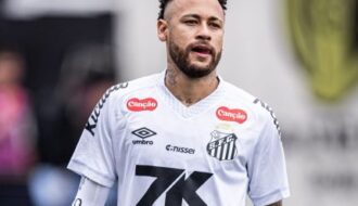Neymar lidera conversa com organizada do Santos em meio à crise no Brasileirão