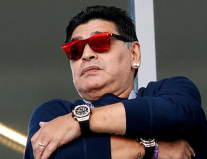 Cuidador expõe conflitos de Maradona com médico antes de morrer: “Chegava a cuspir”