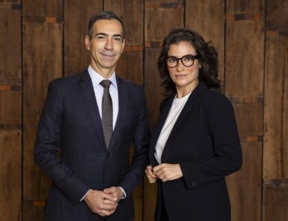 Maus desempenhos de Tralli e Renata derrubam sabatinas da Globo